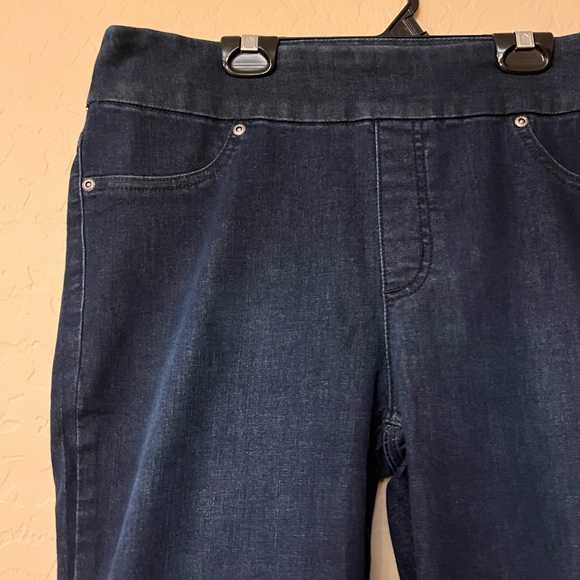 Chico’s Perfect Stretch Soft Jegging Capri Jeans - Picture 6 of 14